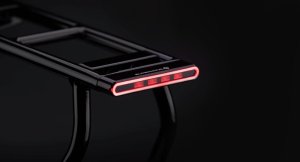 SUPERNOVA E-Bike Rücklicht M99 Tail Light  2 Pro Befestigung: Gepäckträger | schwarz poliert | Bolzenabstand: 50 mm